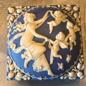 RARE SCHAFER & VATER Jasper ware box cupids Greek Goddess